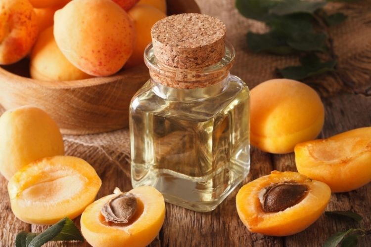 L’huile de noyau d’abricot